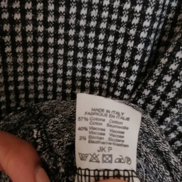 Brandy Melville Black Houndstooth Pattern Top - Picture 7 of 11